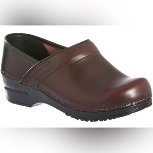 Dansko Pro Clogs - Size 37/US 7 - Dark Brown